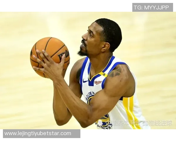 梅尔顿深入研究水花兄弟比赛录像探索他们的伟大之处与篮球魅力 梅尔顿深入研究水花兄弟比赛录像探索他们的伟大之处与篮球魅力